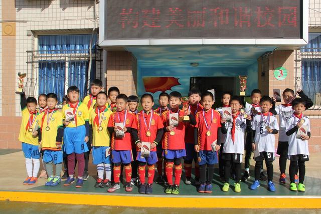 巴黎球迷地铁上与拜仁球迷冲突，15人被赶下车+导致停运RMC Sport22小时前39回复
