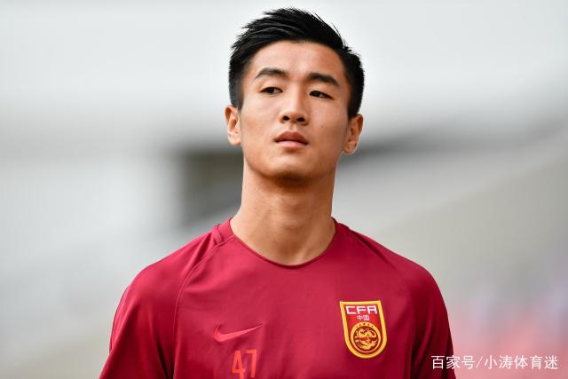 詹姆斯祝贺母亲获奖：我为你感到骄傲 妈妈 你是最棒的 我爱你！